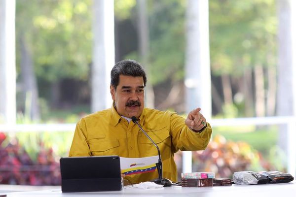 Maduro aspira a empezar las negociaciones con la oposición en agosto - Mundo - ABC Color