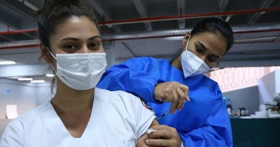 La Nación / “Necesitamos vacunar a 5 millones de paraguayos”