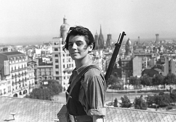 Fusil al hombro - Cultural - ABC Color