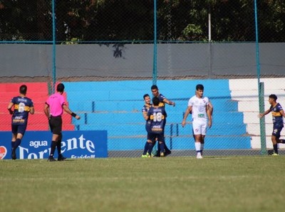 Dos victorias y un empate en la mañana del domingo - APF