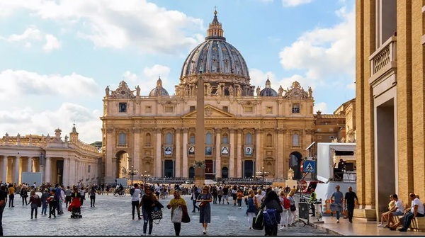 El Vaticano por primera vez reconoce que es propietario de 5.171 inmuebles en todo el mundo - ADN Digital