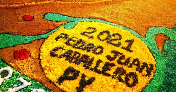 La Nación / Alfombristas de Pedro Juan Caballero participaron del homenaje mundial al Xacobeo