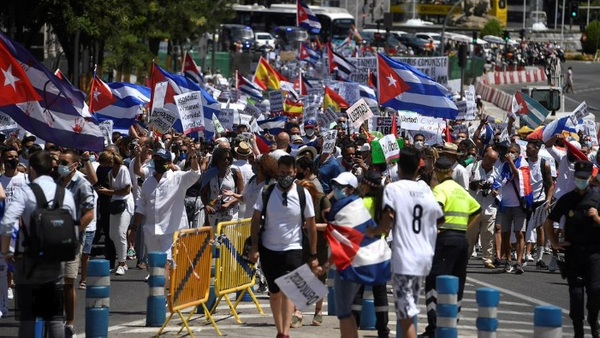 Masiva manifestación en Madrid contra la dictadura castrista | Ñanduti