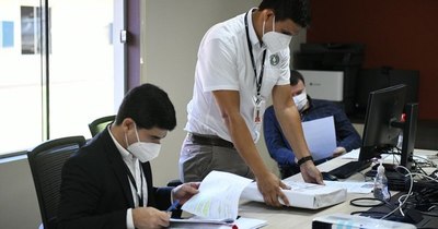 La Nación / Más de 8.300 paraguayos se postulan para 179 vacancias laborales en Itaipú