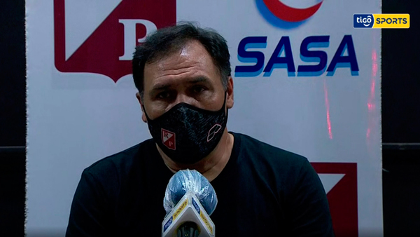 Conferencia de prensa de Celso Ayala
