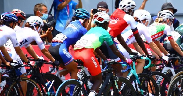 La Nación / Remo a semis, debut en ciclismo