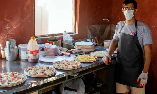 Hombre privado de libertad vende pizzas vía delivery desde Emboscada - OviedoPress
