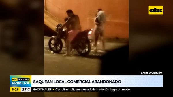Saquean local comercial abandonado en Barrio Obrero - ABC Noticias - ABC Color