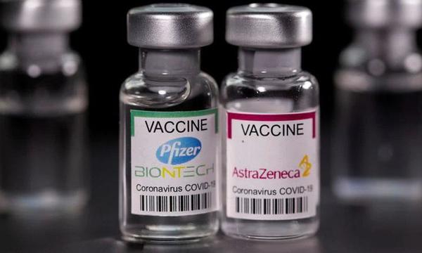Vacunación mixta: un estudio confirmó las ventajas de combinar una dosis de Pfizer con la fórmula de AstraZeneca – Prensa 5