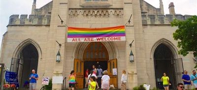 Iglesia protestante de Francia celebra la primera boda de pastoras lesbianas