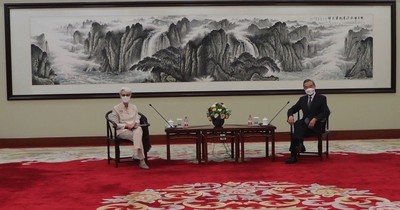 La Nación / Pekín urge a EEUU a parar de “satanizar” a China