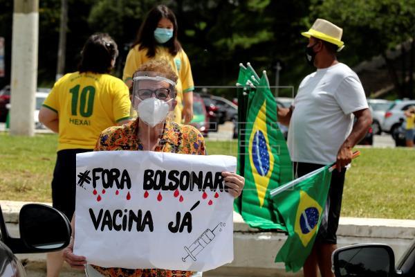 Brasil: Multitudinaria protesta contra el Gobierno pidiendo juicio político a Bolsonaro