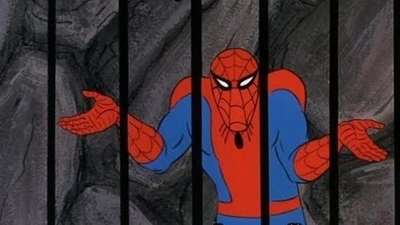 Spiderman fuera de control: Golpeó salvajemente a una mujer y la dejó fulminada en el piso (Video)