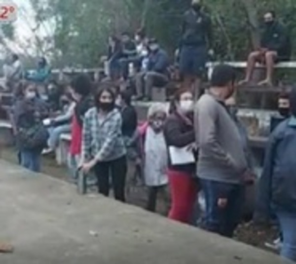 Se agotaron las vacunas en Yaguarón, Quiindy y Carapeguá - Paraguay.com