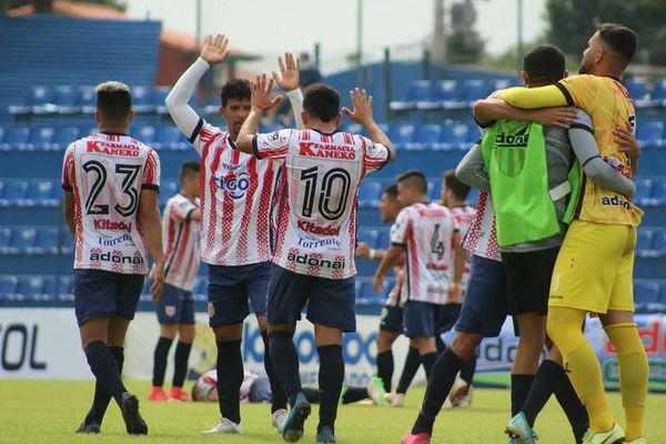 Pettirossi tropieza ante Figari - Fútbol de Ascenso de Paraguay - ABC Color