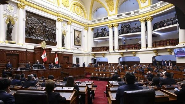 Congreso de Perú elige autoridades, claves para el primer año del gobierno de Castillo