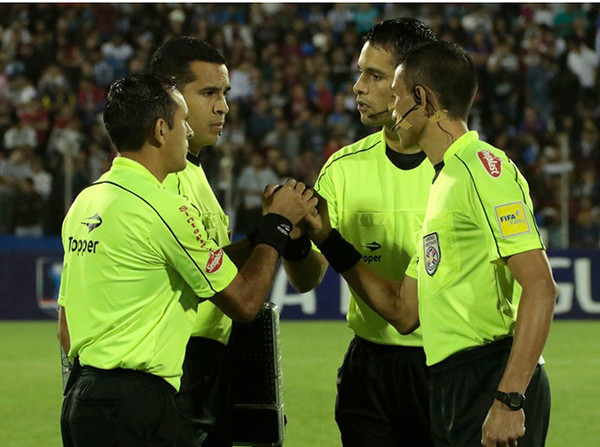 Jueces para el inicio de la Copa Paraguay - APF