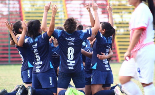 Diario HOY | Guaireña tiene el mando en el torneo femenino