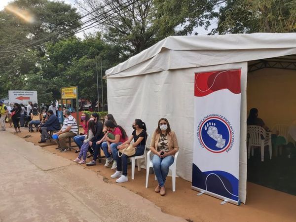 Podólogos brindan atención gratuita en su día - Nacionales - ABC Color