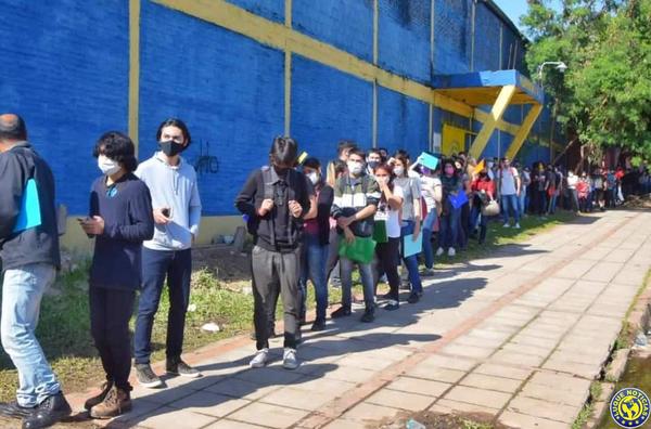 Se presentaron 1.400 interesados por 150 puestos laborales en Luque •