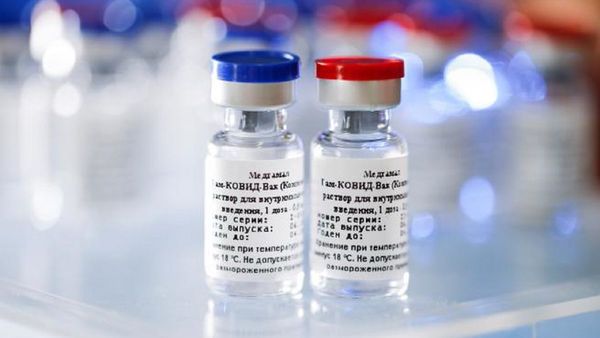 Harán el ensayo de uso combinado de Sputnik y AstraZeneca