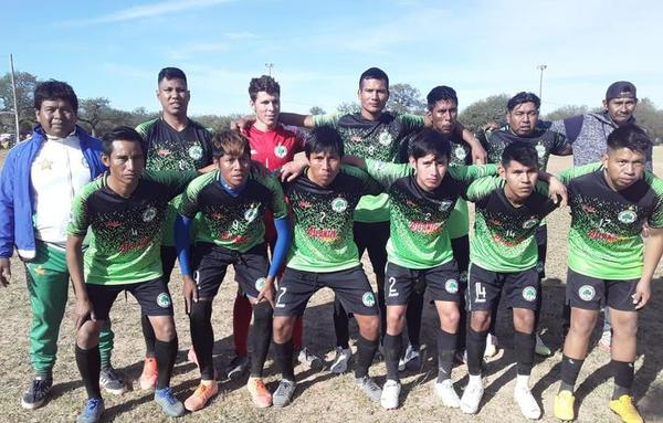 Equipo indígena con ganas de jugar, pero sin viático para el viaje