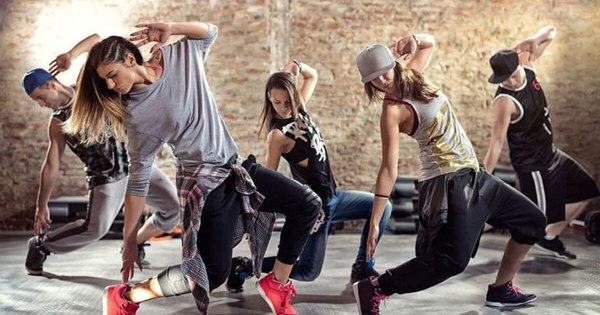 La Nación / Según estudio, el reggaetón genera mayor actividad cerebral que otros géneros musicales