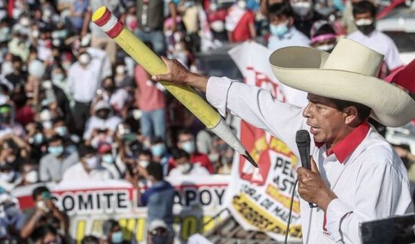 Oposición a Castillo obtiene Presidencia del Congreso en Perú