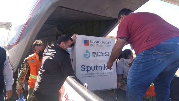 Crónica / Van a tantear mezclar la Sputnik con AstraZeneca