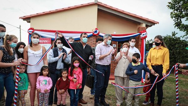Marito afirma que sufrió presiones y una “guerra de manipulaciones”