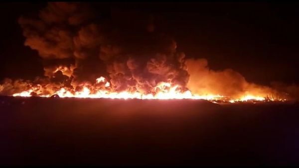 Incendio de unas 30.000 cubiertas en Minga Guazú - ABC en el Este - ABC Color