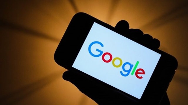 Comisión Europea pide a Google más transparencia en búsquedas