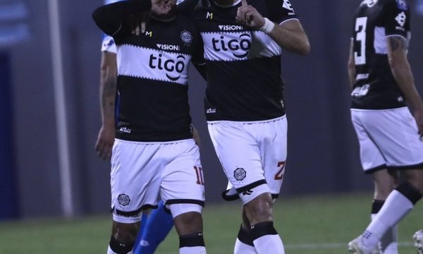 Olimpia tejió ñandutíes en Itauguá