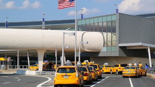 EEUU mantiene las restricciones para los viajes internacionales | .::Agencia IP::.