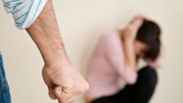 Violencia familiar: Pateó a su hija en el pecho por pedir ayuda
