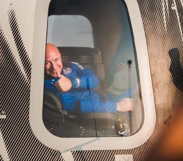 Bezos ofrece a la Nasa incentivos a cambio de contrato para regreso a la Luna
