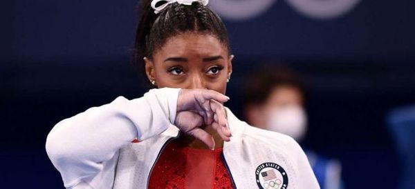 Biles es reemplazada por razones médicas y está en duda su participación para el resto de los Juegos Olímpicos