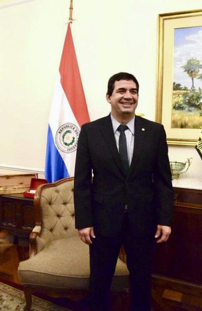 Vicepresidente Hugo Velázquez viaja a Perú para asunción de Pedro Castillo  - Nacionales - ABC Color