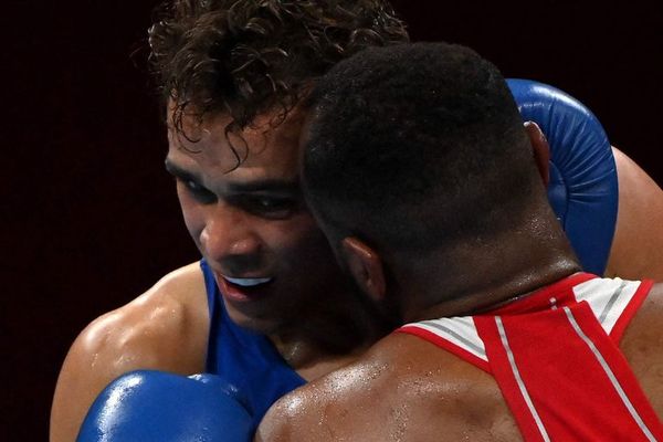 Tokio 2020: descalifican a boxeador por intentar morderle una oreja al rival - Polideportivo - ABC Color