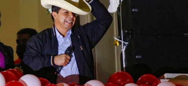 Pedro Castillo se apresta a tomar las riendas del convulsionado Perú