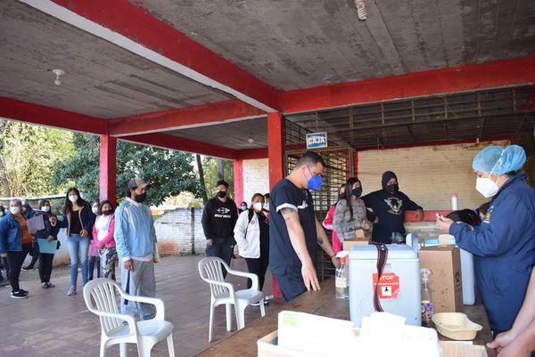 En Paraguarí mañana proseguirá la vacunación hasta terminar las dosis - Nacionales - ABC Color