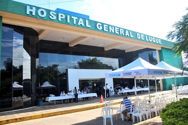 Entre 60 y 100 personas quedaron sin vacunarse por falta de vacunas en Luque | Ñanduti