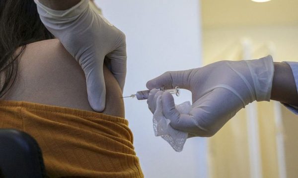 Brasil comenzará la vacunación de adolescentes de 12 a 17 años contra el COVID-19 | Ñanduti