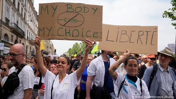 Europa: protestas contra vacunación obligatoria y reglas para los no vacunados
