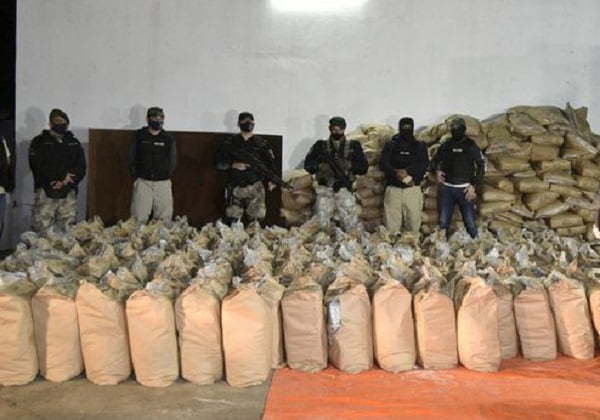 Incautan más de 3.000 kilos de cocaína - Noticiero Paraguay