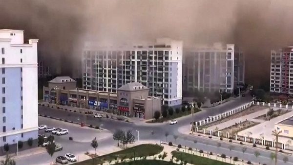 Tormenta de arena tapó a una ciudad al borde del desierto de Gobi