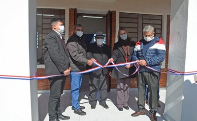 Gobernación inaugura obras en escuela de Coronel Martínez - Noticiero Paraguay