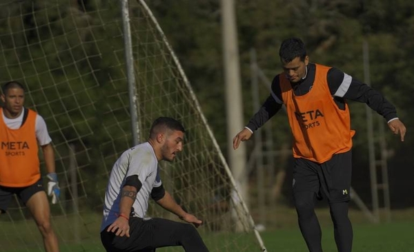 Diario HOY | Jornada doble en Ka’arendy con Olimpia y el puntero de la Intermedia