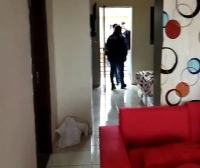 En prosecución a la matanza en local gastronómico, la Policía allana departamento en el barrio San Antonio