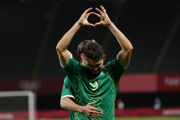 México pasa a cuartos con autoridad - Fútbol Internacional - ABC Color